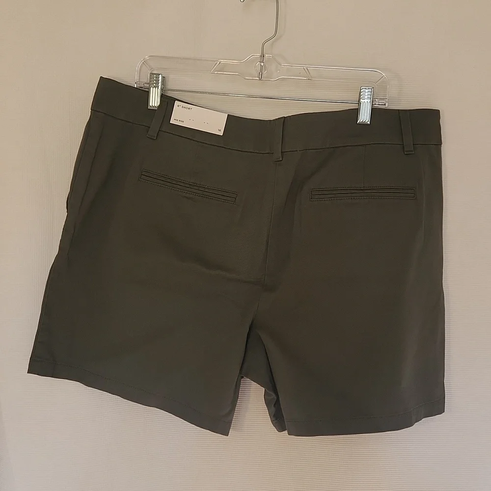 NWT 6" LOFT Outlet Shorts 16 - Picture 2 of 3